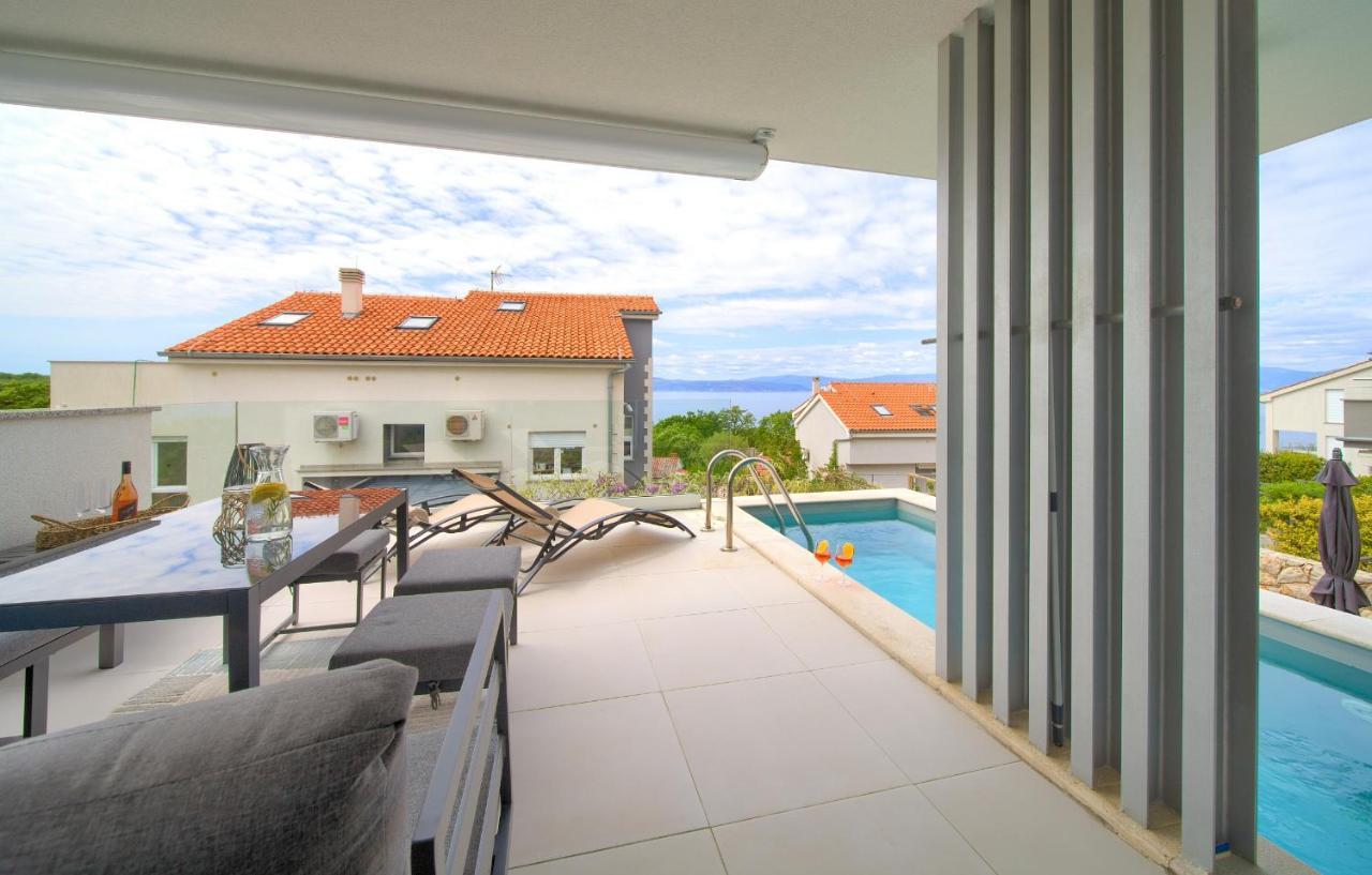 Villa Solis Lacus Modern Apartment - Private Heated Pool - Smart Tv Sky X - Free Parking Нівице Екстер'єр фото