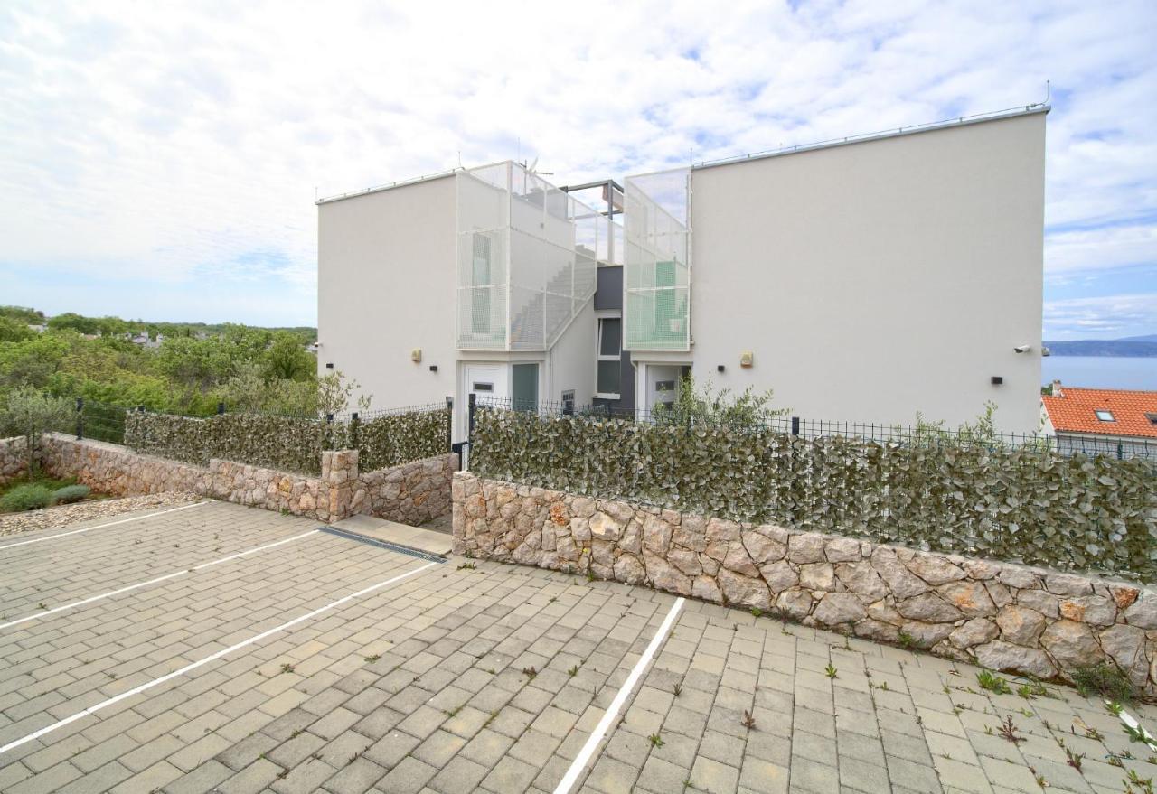 Villa Solis Lacus Modern Apartment - Private Heated Pool - Smart Tv Sky X - Free Parking Нівице Екстер'єр фото