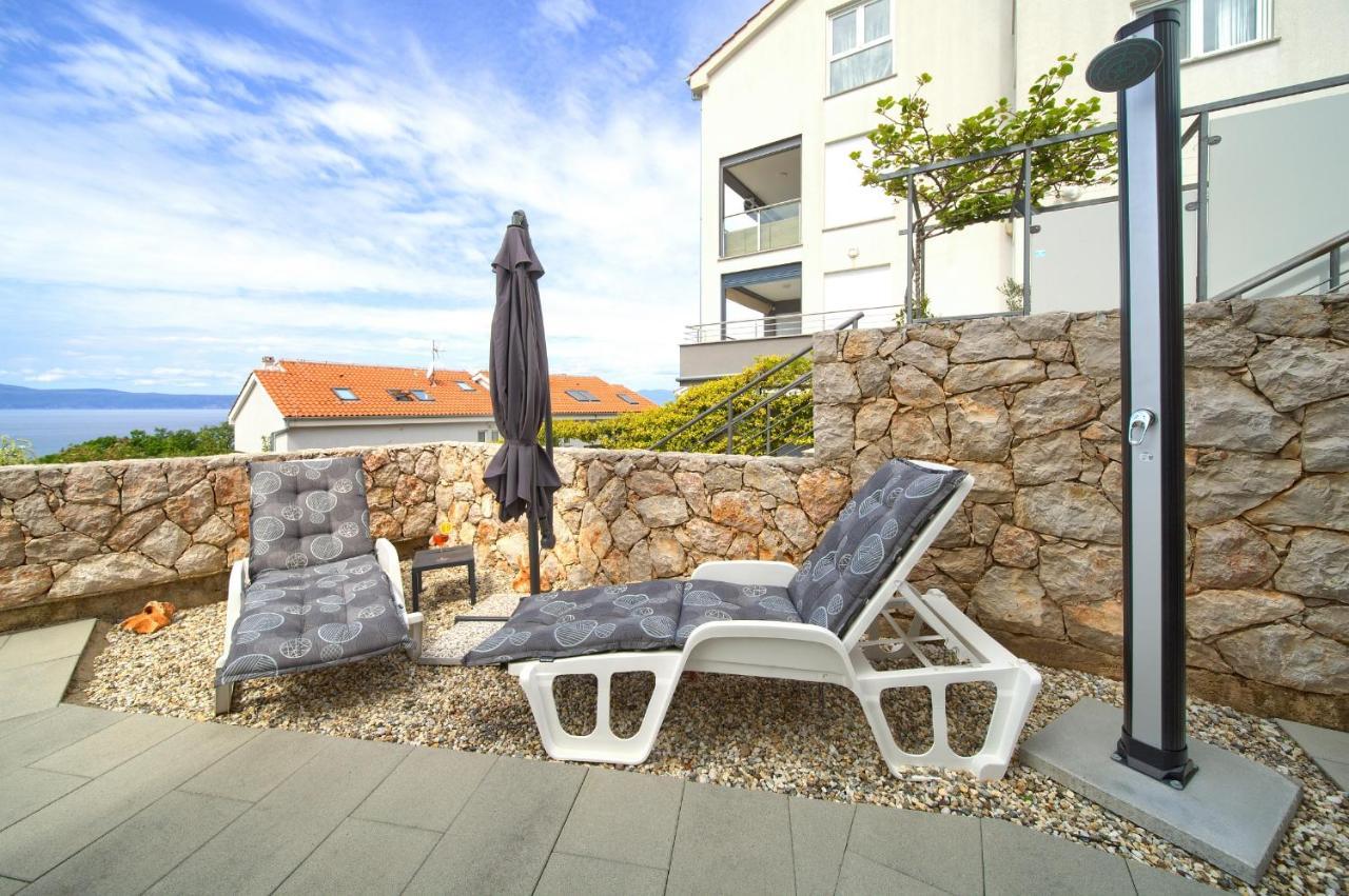Villa Solis Lacus Modern Apartment - Private Heated Pool - Smart Tv Sky X - Free Parking Нівице Екстер'єр фото