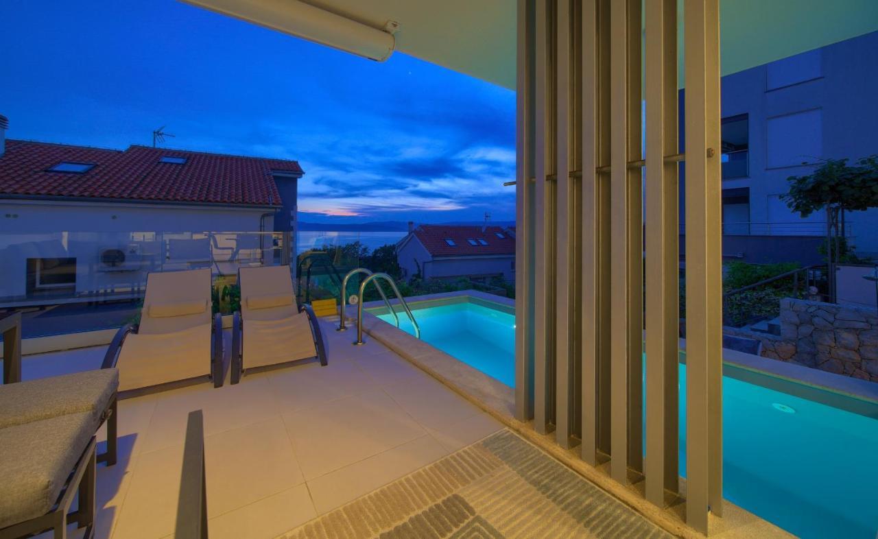 Villa Solis Lacus Modern Apartment - Private Heated Pool - Smart Tv Sky X - Free Parking Нівице Екстер'єр фото